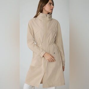 Soia & Kyo Azarya Beige Quiet Luxury Minimalist Packable Tailored Waist Medium